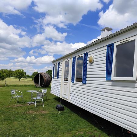La Billardiere Camping A La Ferme Le Menil-Ciboult 外观 照片