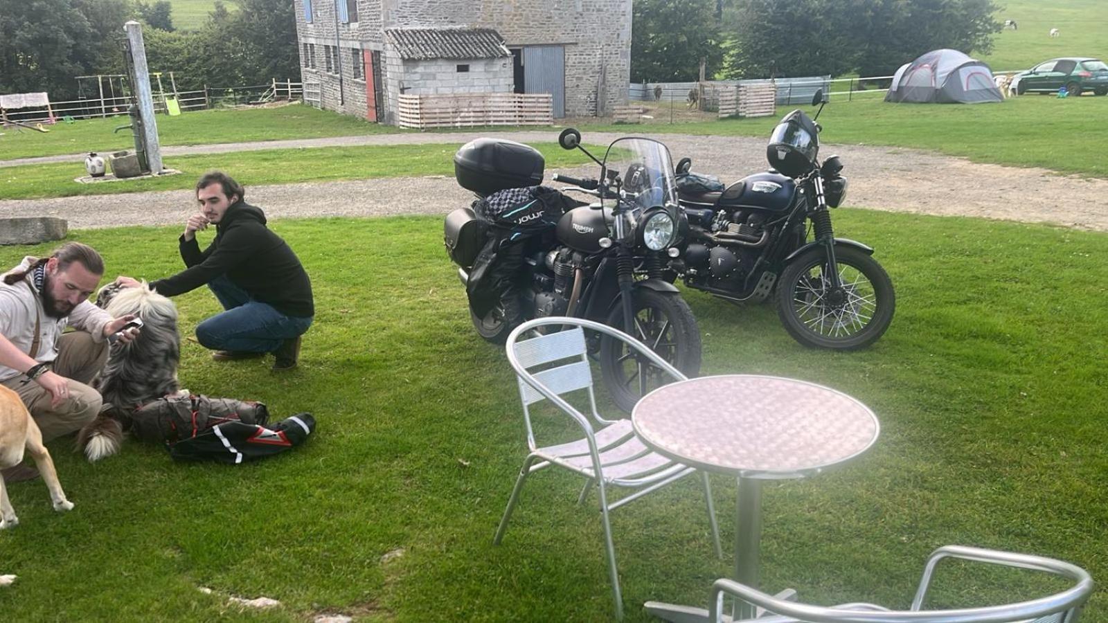 La Billardiere Camping A La Ferme Le Menil-Ciboult 外观 照片